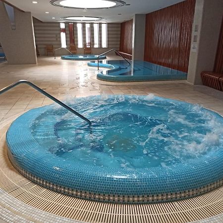 Luxury Apartment Dunapest With Spa And Pool Budapesta Exterior foto