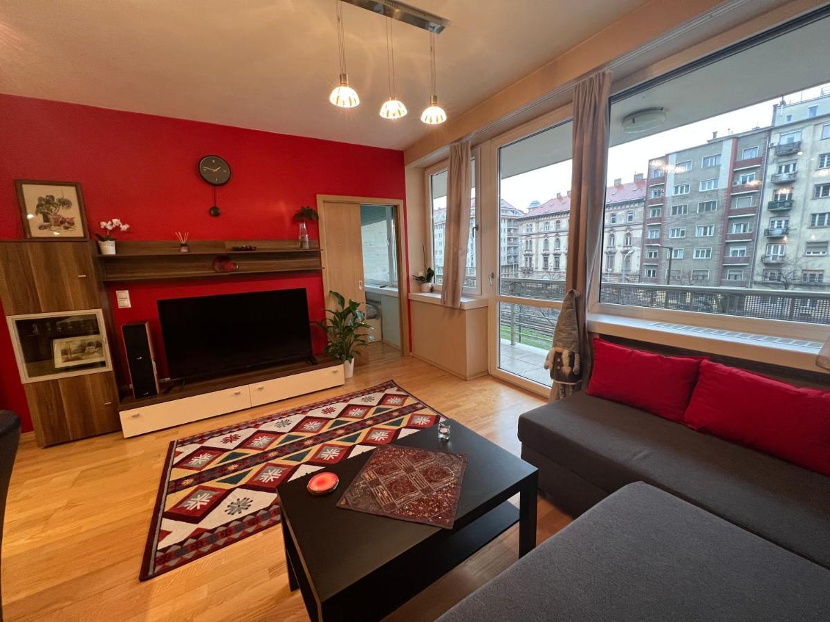 Luxury Apartment Dunapest With Spa And Pool Budapesta Exterior foto